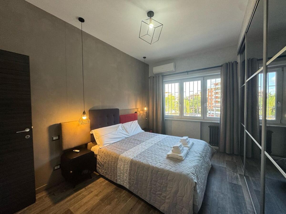 Relax & Explore Stylish In Rome